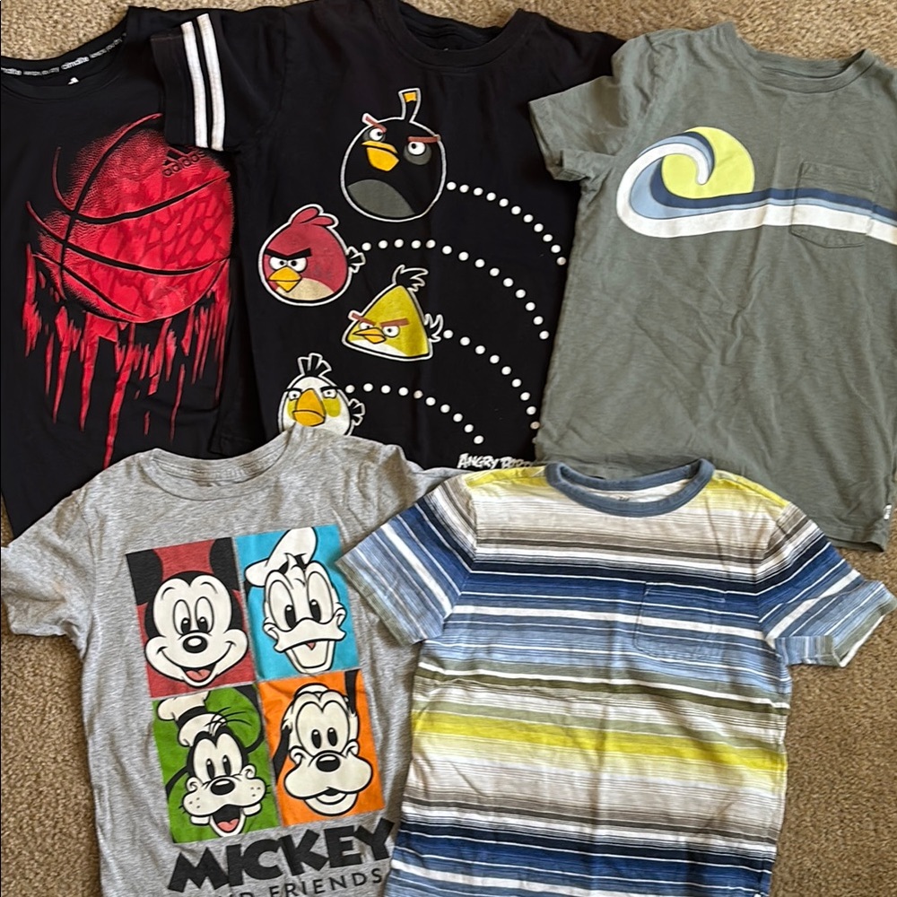 Bundle of boys tees - sz M